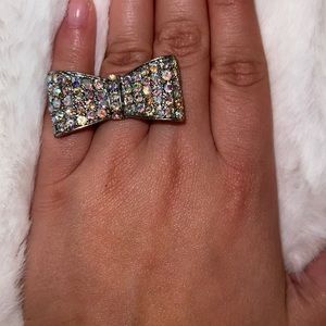 Sparkly bow ring
